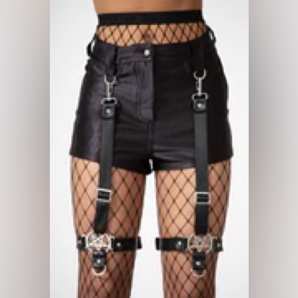 New With Tags Killstar Size Large HARDLINER GARTER SHORTS - Picture 4 of 6